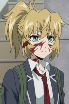 二瀬真由子